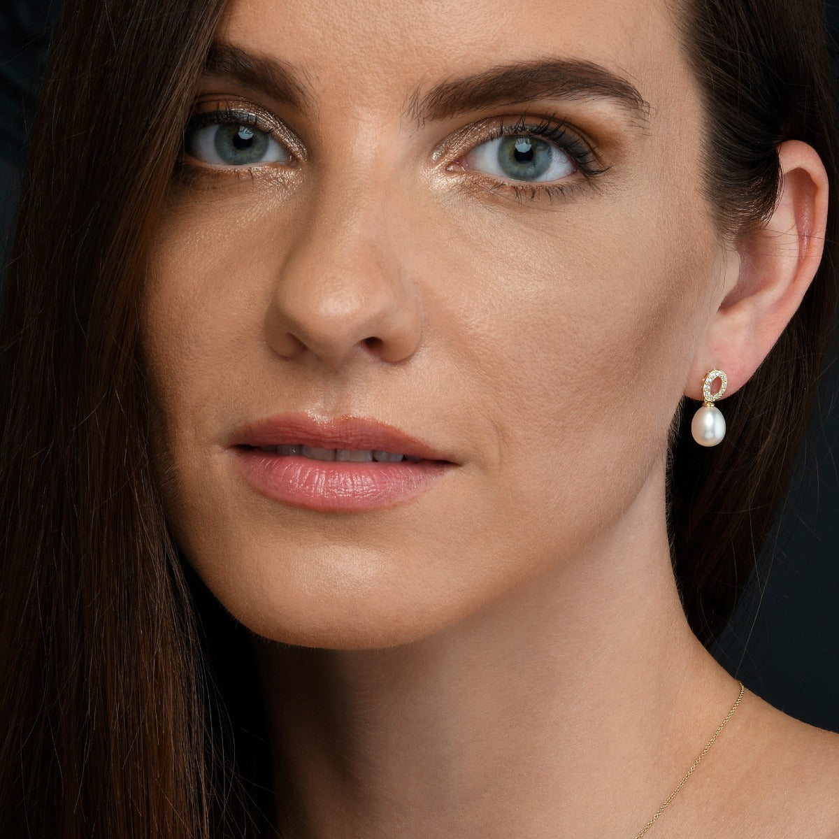 Pearl Drop Earrings wtih White Pearl & Cubic Zirconia in 9K Yellow Gold