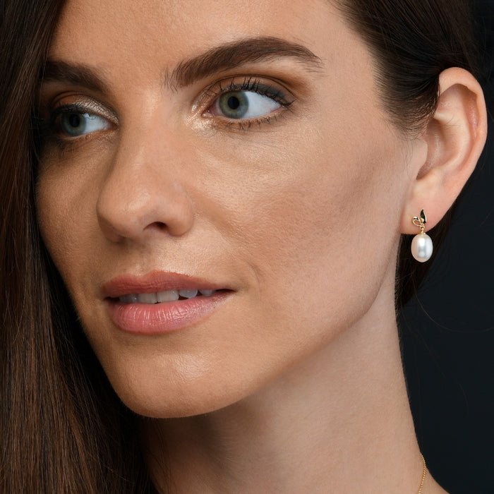 Pearl Drop Earrings with Freshwater Drop Pearls in 9K Yellow Gold