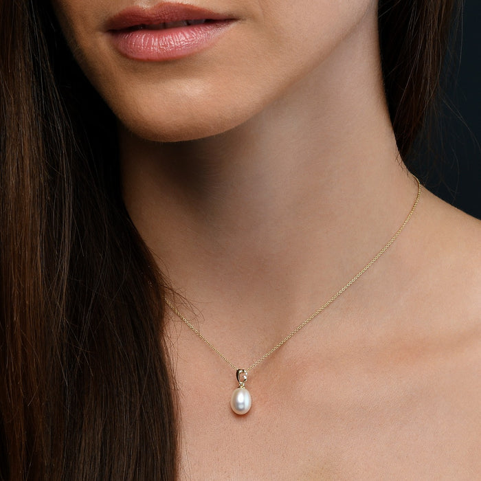 Pearl Drop Pendant Single White Freshwater Pearl in 9K Yellow Gold