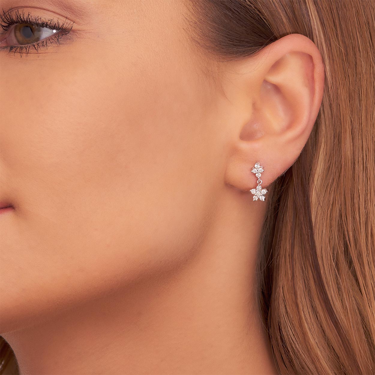 Flower drop 0.50ct diamond earrings in 9K white gold