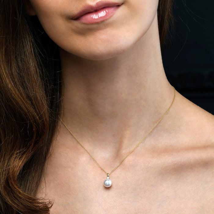 Freshwater Single Pearl Drop Pendant 0.05ct Diamond 9K Yellow Gold