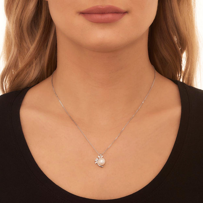 Freshwater Single Pearl Pendant Necklace 0.08ct Diamond 18K White Gold