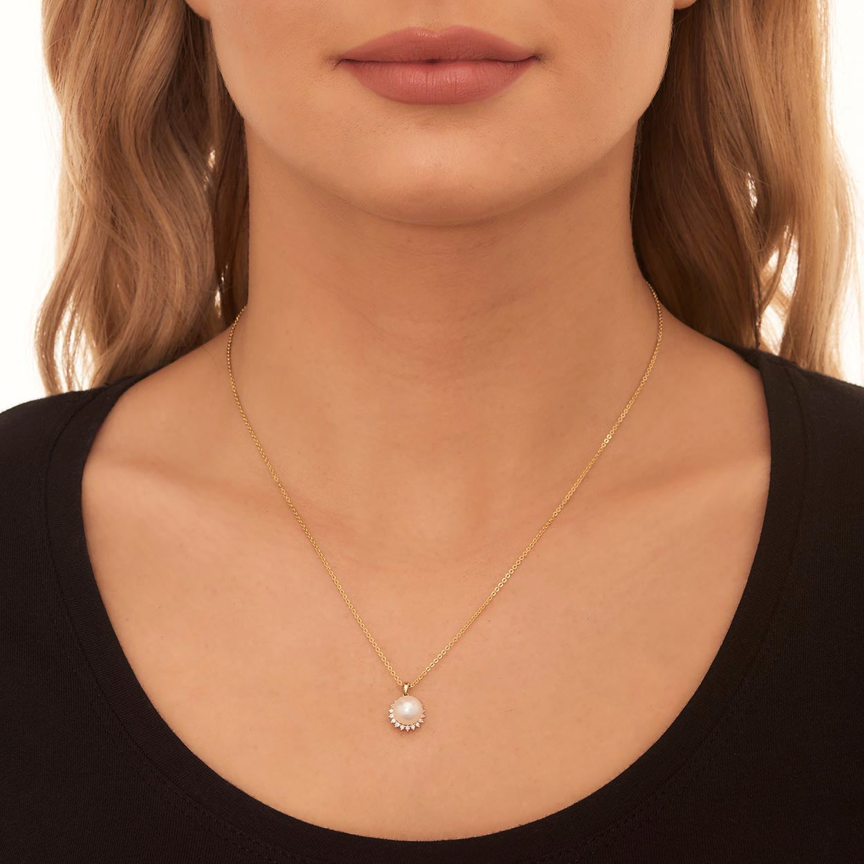 Pearl Pendant Necklace With 0.17ct Diamond Halo 9K Yellow Gold
