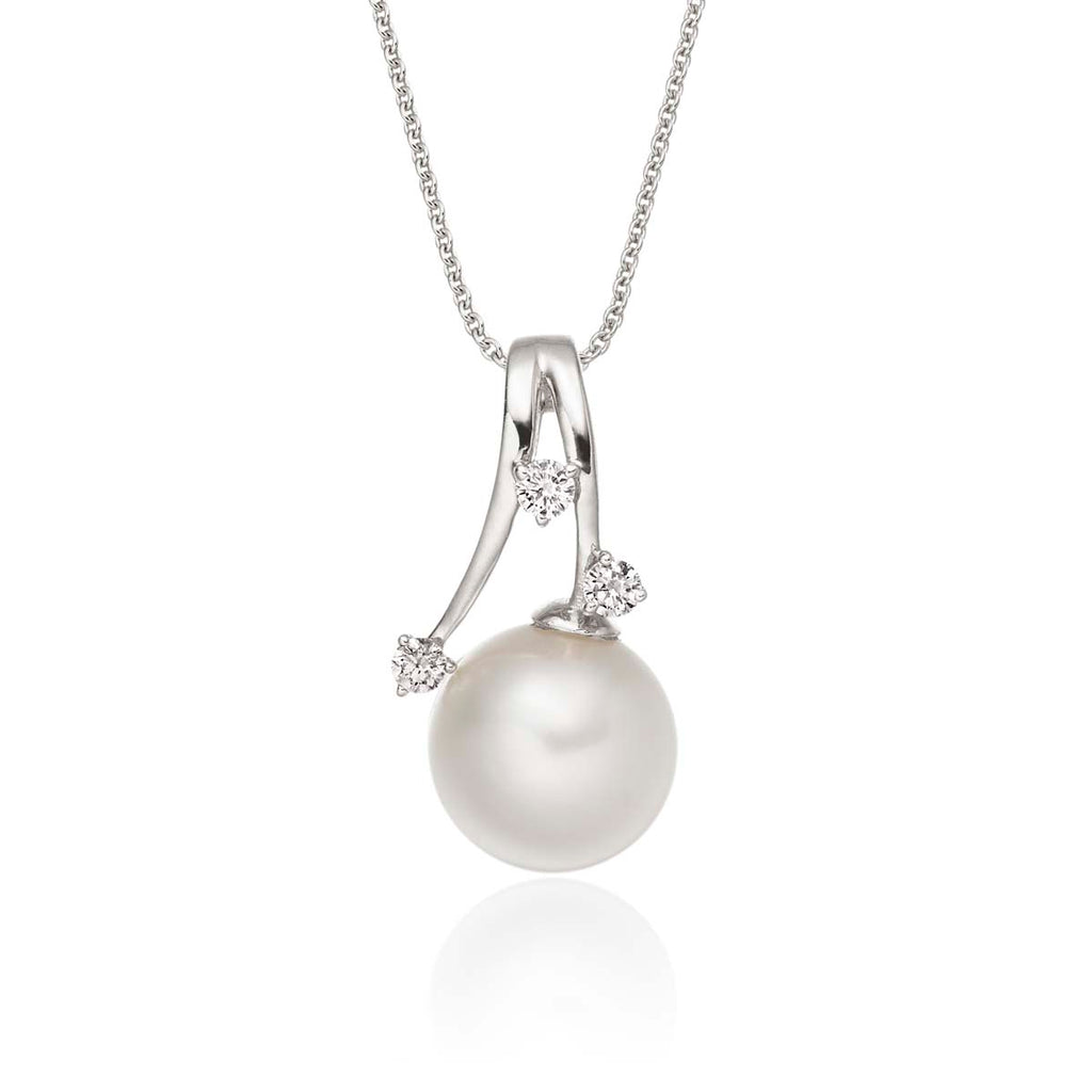 Pearl Pendant Necklace With 0.07ct Diamond 18K White Gold