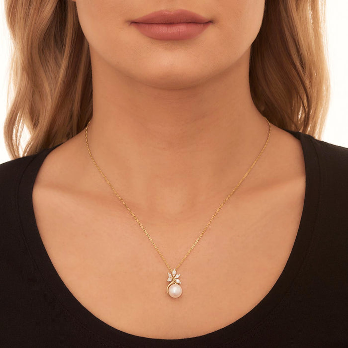 Freshwater Single Pearl Drop Pendant 0.36ct Diamond 9K Yellow Gold