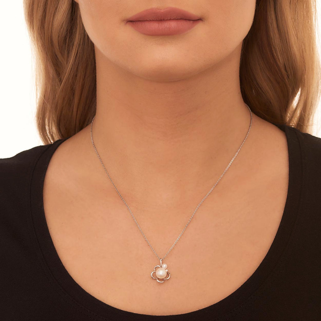 Pearl Pendant Necklace With 0.02ct Diamond 9K White Gold