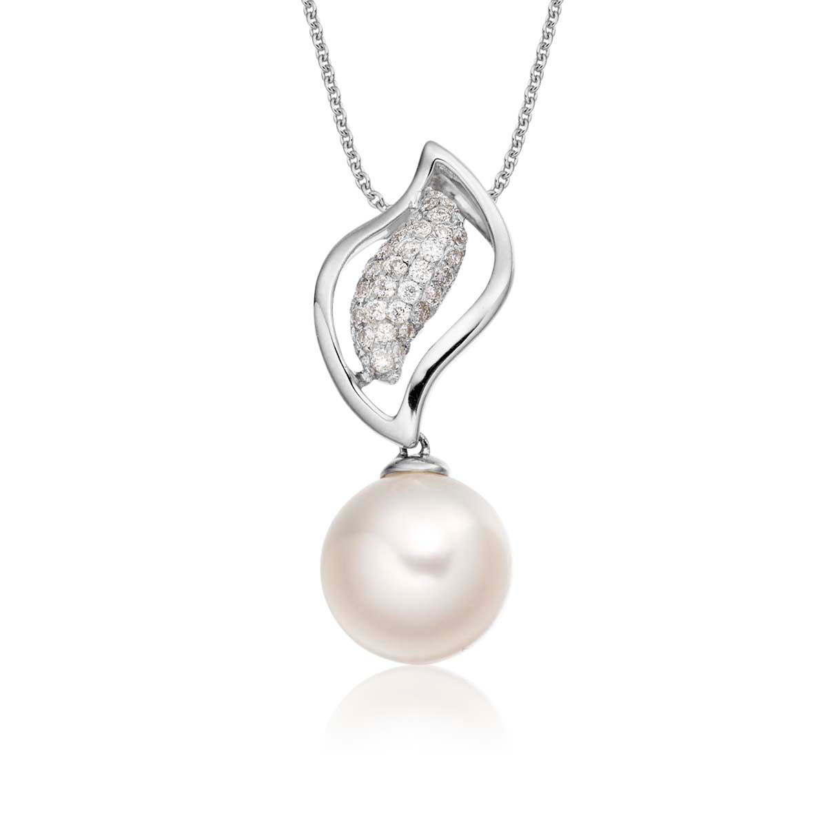 Pearl Pendant Necklace With 0.15ct Diamond 18K White Gold