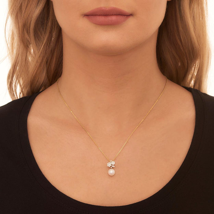 Freshwater Single Pearl Drop Pendant 0.29ct Diamond 18K Yellow Gold