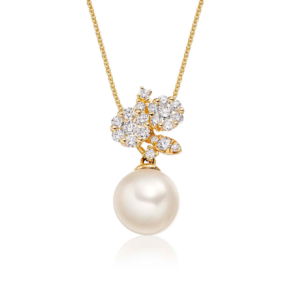 Pearl Pendant Necklace With 0.29ct Diamond 18K Yellow Gold