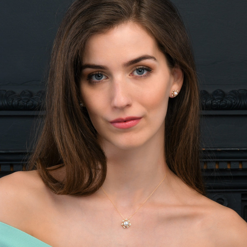 Freshwater Single Pearl Necklace 0.16ct Diamond 18K Yellow Gold