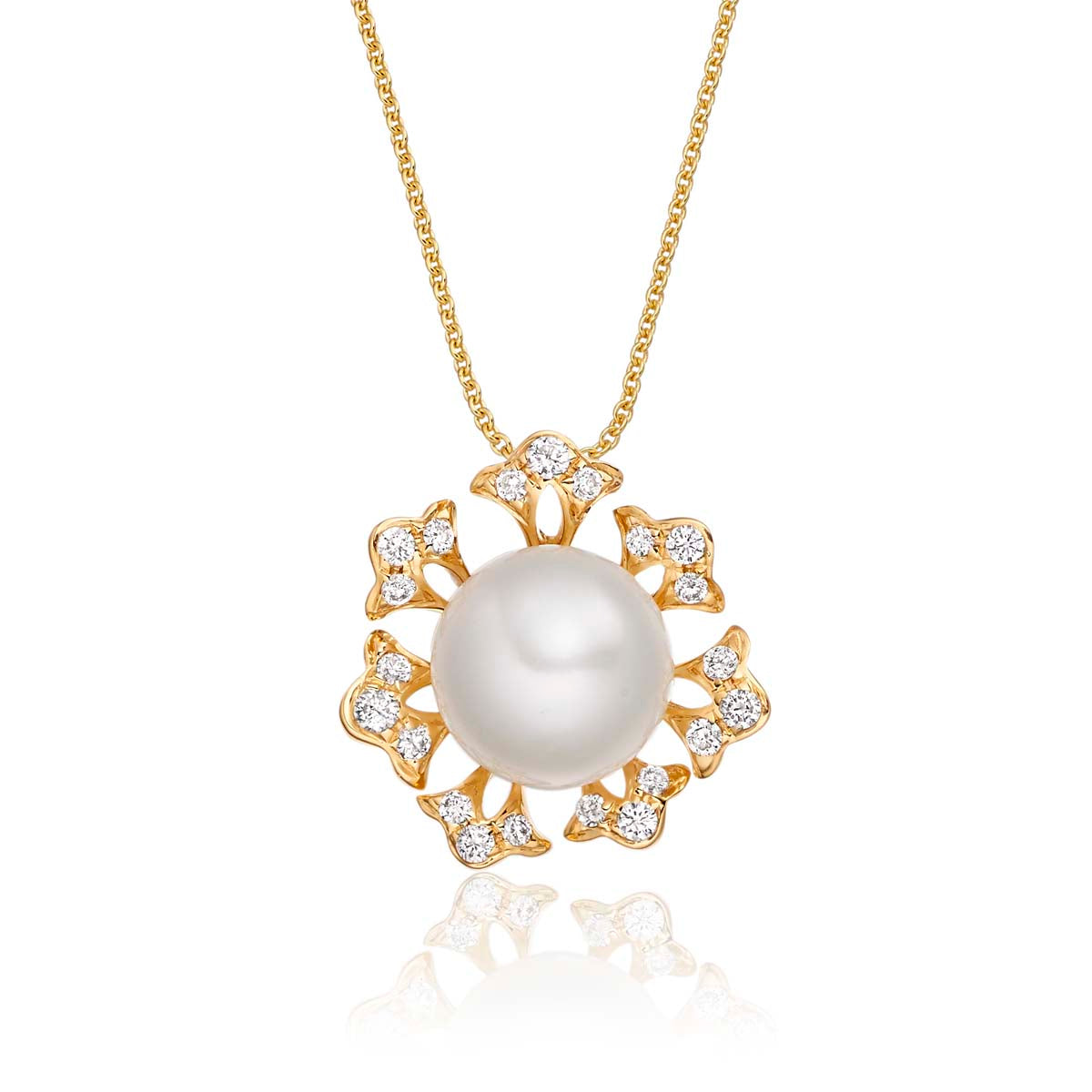 Starburst Freshwater pearl & diamond pendant in 9K yellow gold