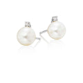 Freshwater pearl with 0.08ct diamond studs in 18K white gold