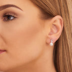 Freshwater pearl with 0.06ct diamond studs in 18K white gold