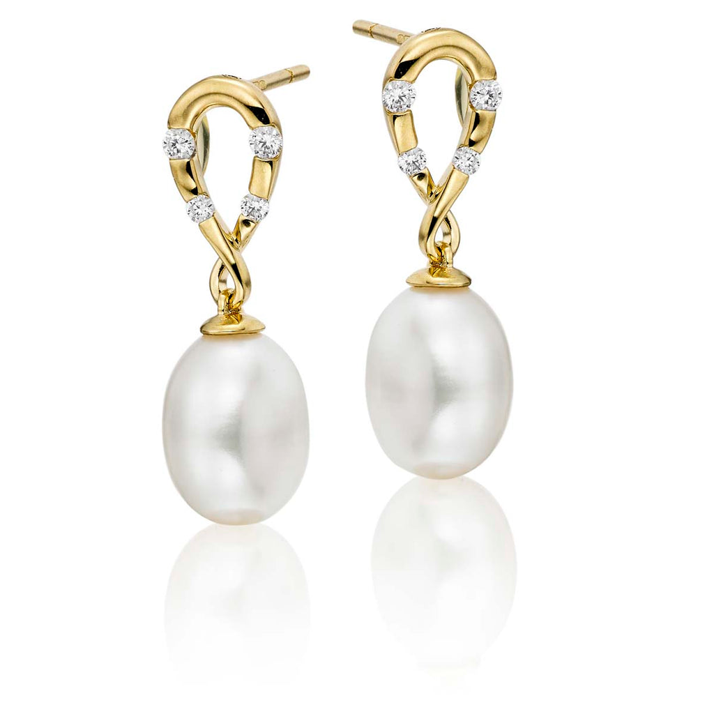 Infinity Freshwater pearl & diamond earrings in 18K yellow gold