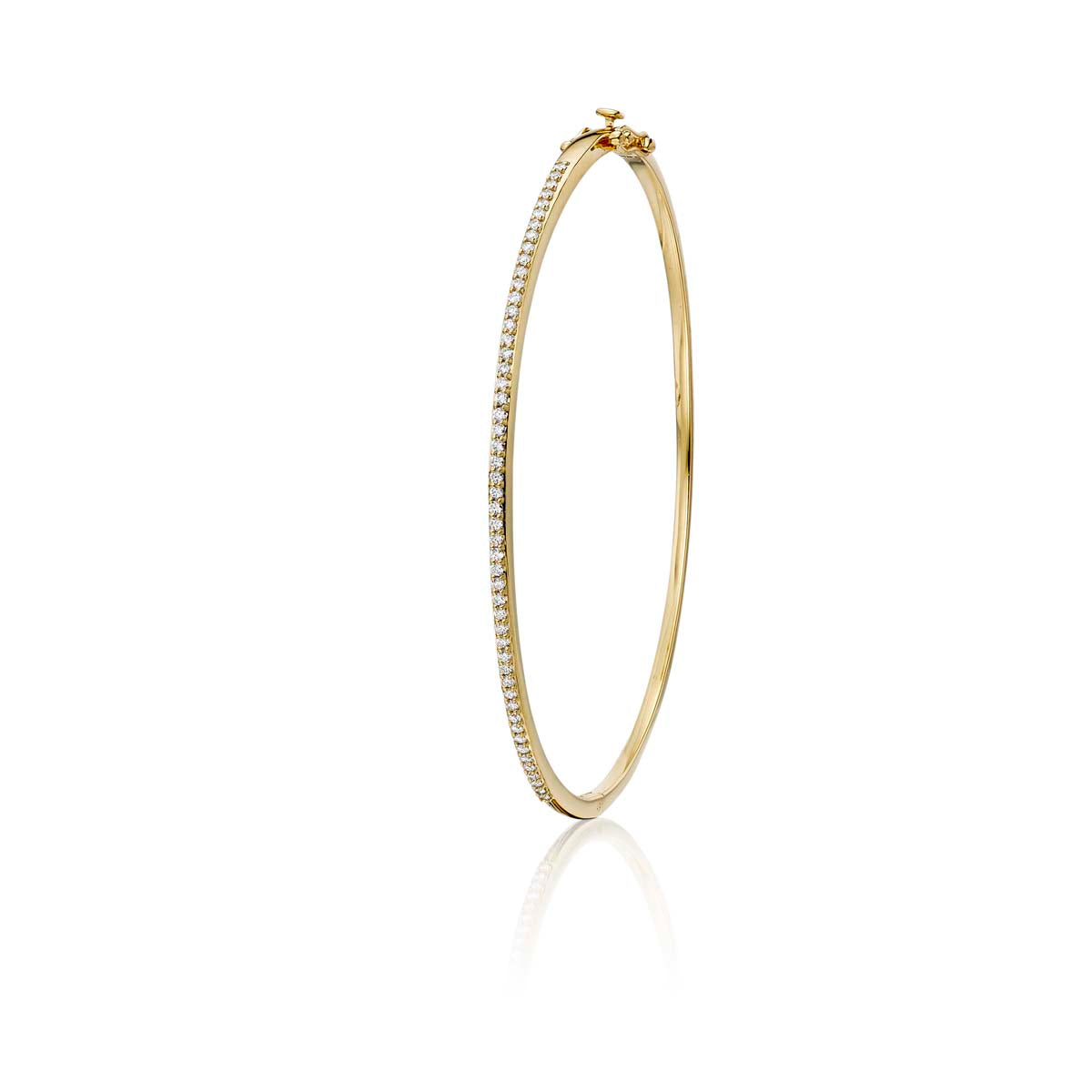 Prong Set 0.40ct diamond bangle in 18K yellow gold