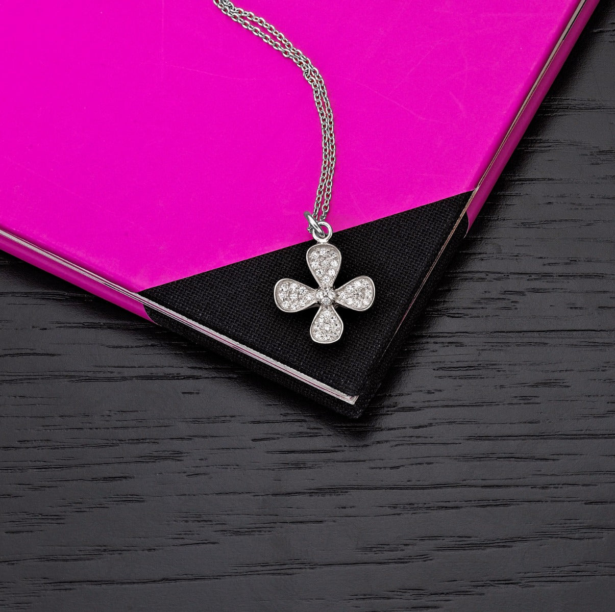 Sterling Silver FOUR LEAF Pendant Necklace with Cubic Zirconia