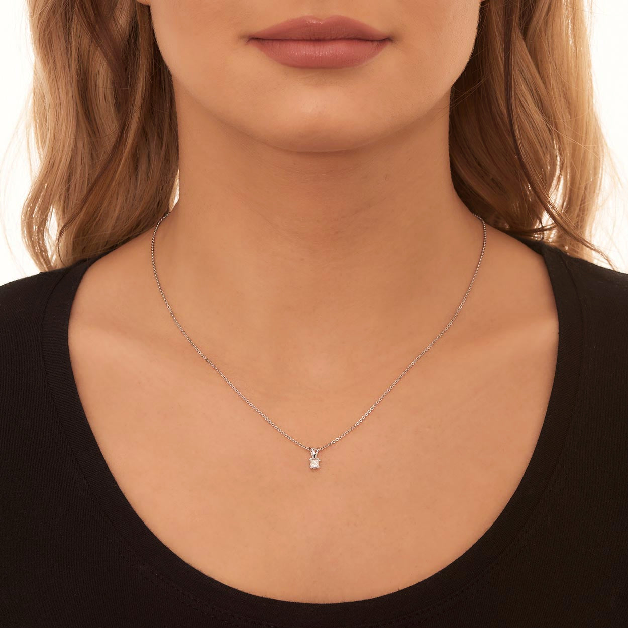Solitaire 0.20ct double claw princess diamond pendant in 9K white gold