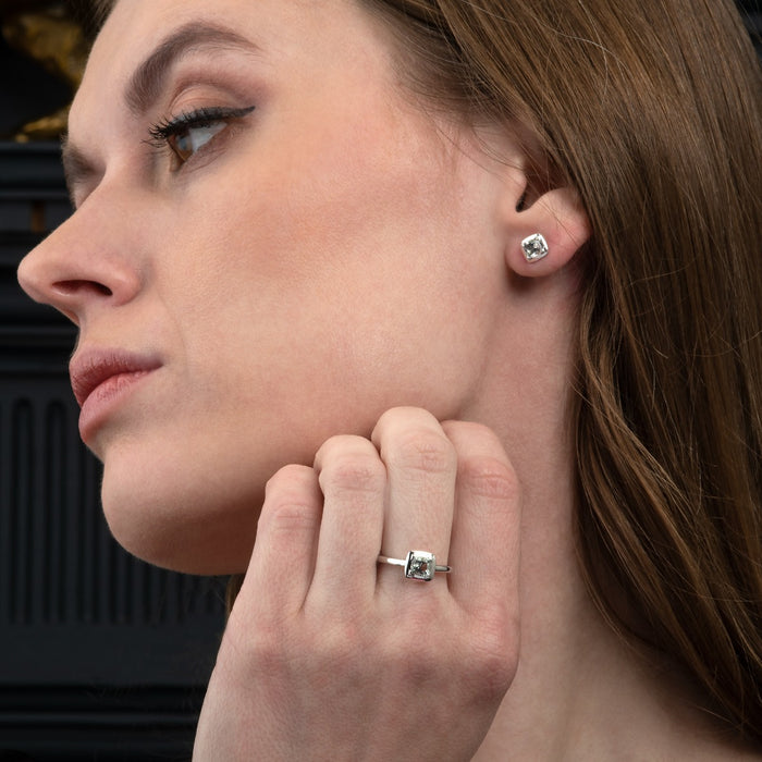 Green Amethyst Ring in 18K White Gold