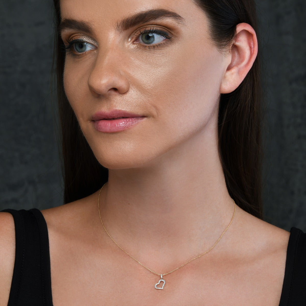 Sleeping Heart Diamond Heart Necklace 0.14ct Diamond 9K Yellow Gold