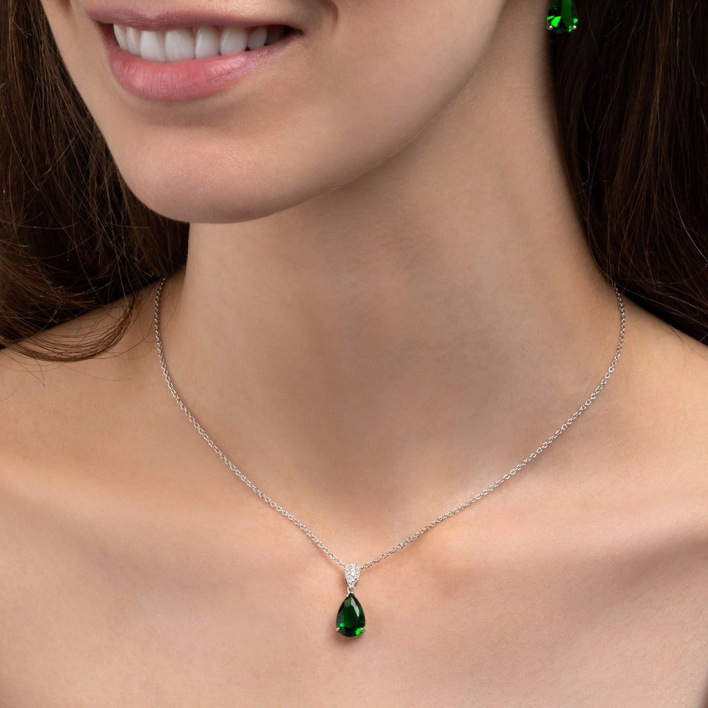 green pendant necklace for women
