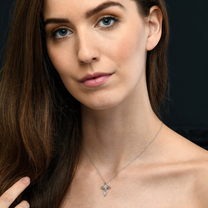 Diamond Cross Pendant 0.08ct Diamonds In 18K White Gold