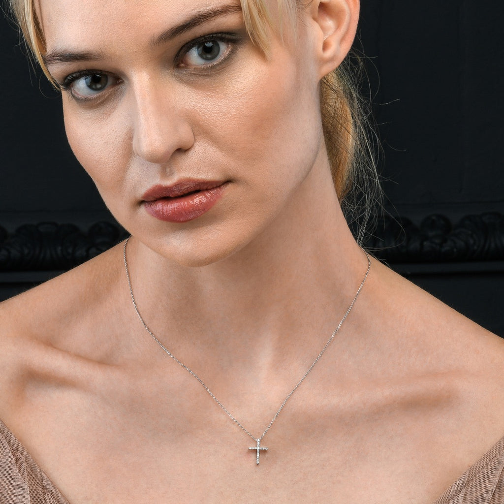Diamond Cross Pendant 0.10ct Diamonds In 18K White Gold