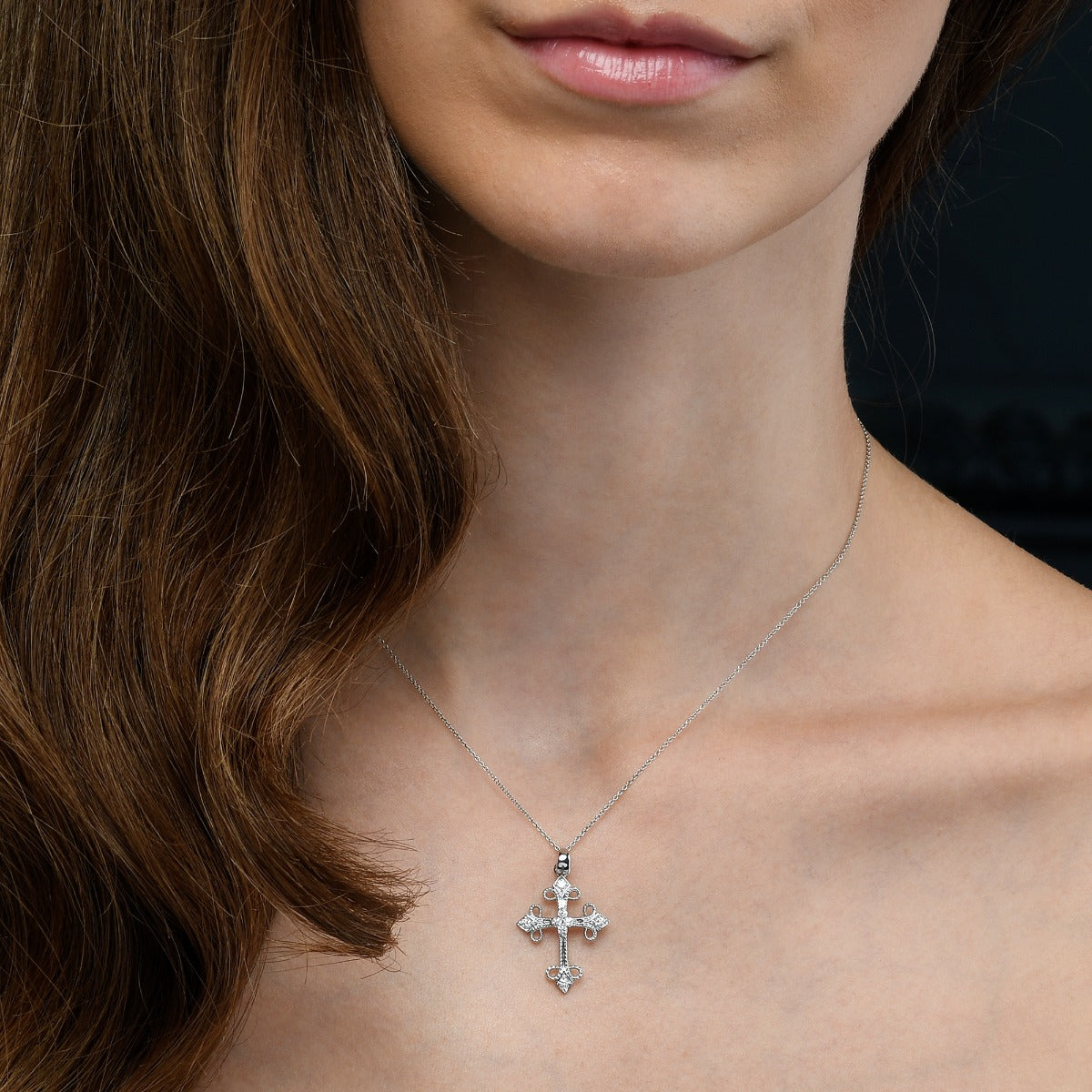 Diamond Cross Pendant 0.25ct In 18K White Gold