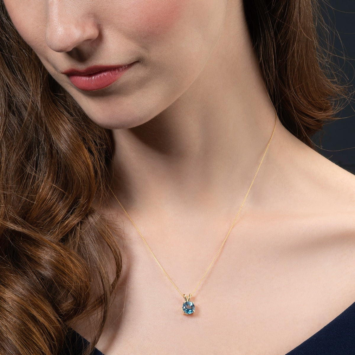 2.40ct Solitaire Swiss Blue Topaz Pendant Necklace In 9K Yellow Gold