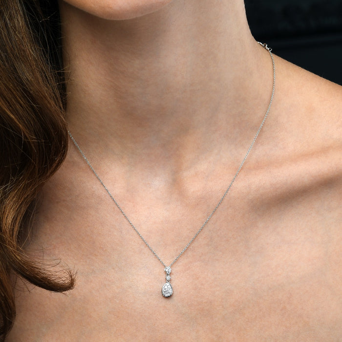 Rain Drop 0.30ct Diamond Pendant In 18K White Gold