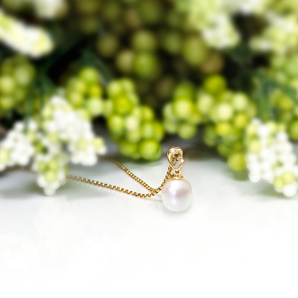Pearl Drop Pendant Single White Freshwater Pearl in 9K Yellow Gold