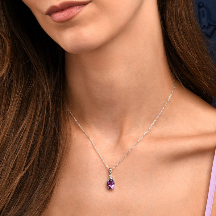 Oval Shaped Amethyst Pendant Necklace in Sterling Silver
