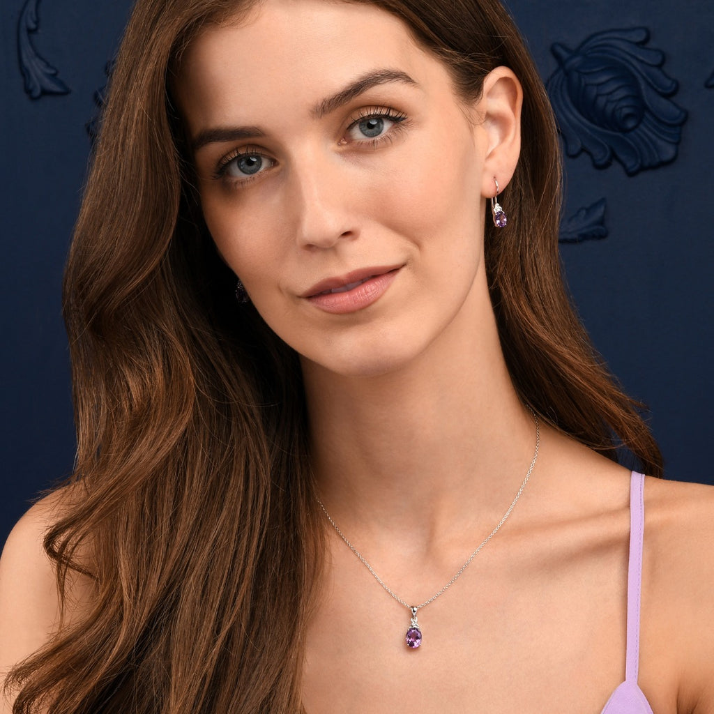 Oval Shaped Amethyst Pendant Necklace in Sterling Silver