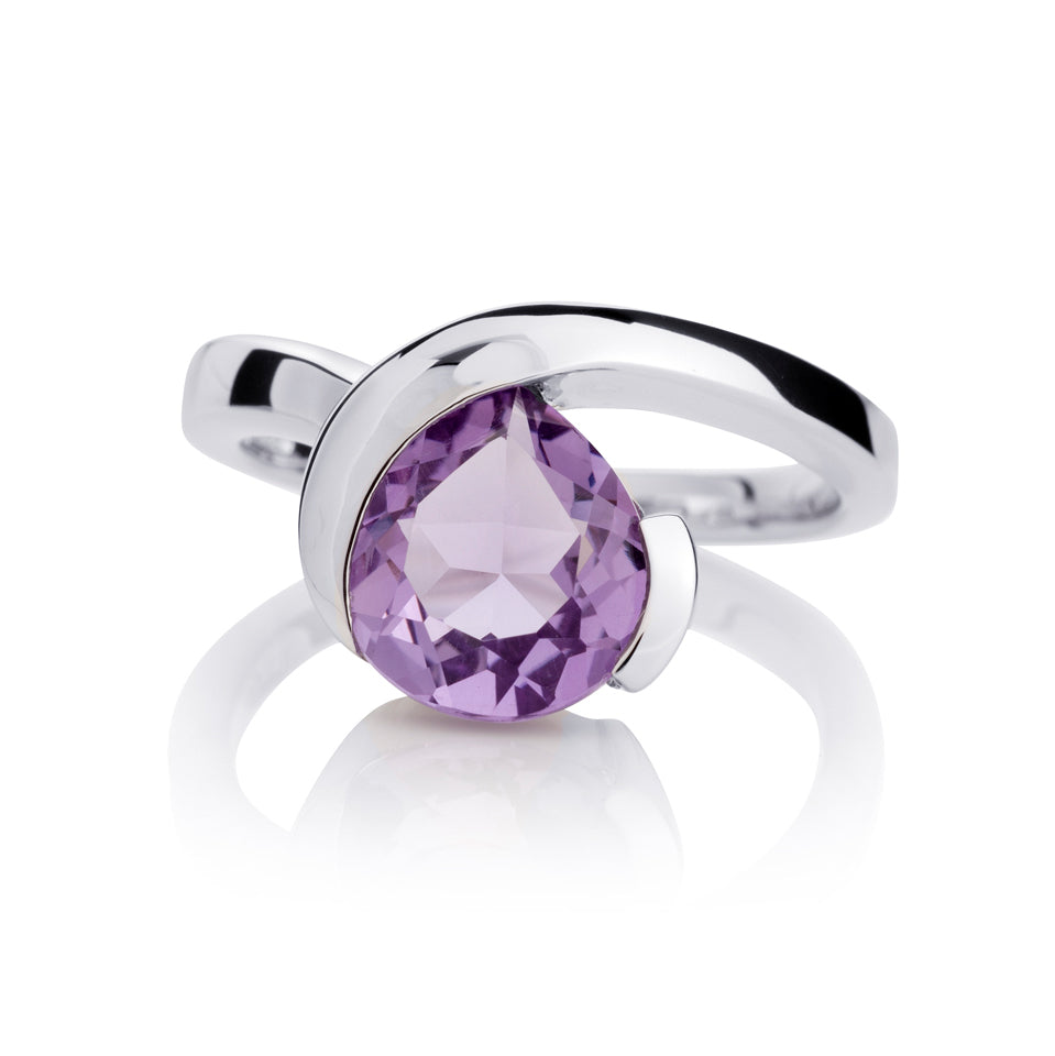 Sterling Silver Ring with a Pear-Shaped Amethyst Gemstone