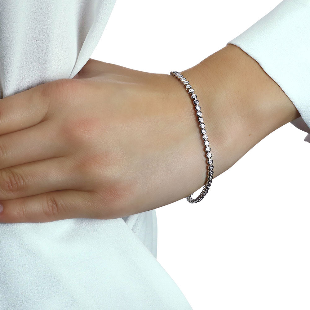 Rubover 1.00ct diamond tennis bracelet in 18K white gold