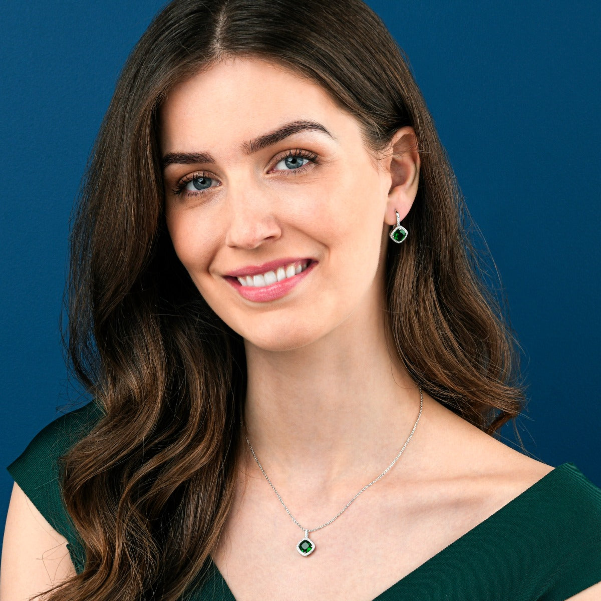 Sterling Silver Cushion Shaped Green Pendant Necklace