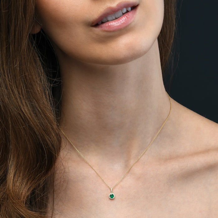 0.25ct Emerald Pendant Necklace 0.07ct Diamond 18K Yellow Gold