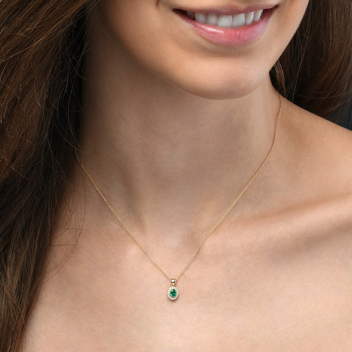 0.20ct Emerald Pendant Necklace 0.05ct Diamond 9K Yellow Gold