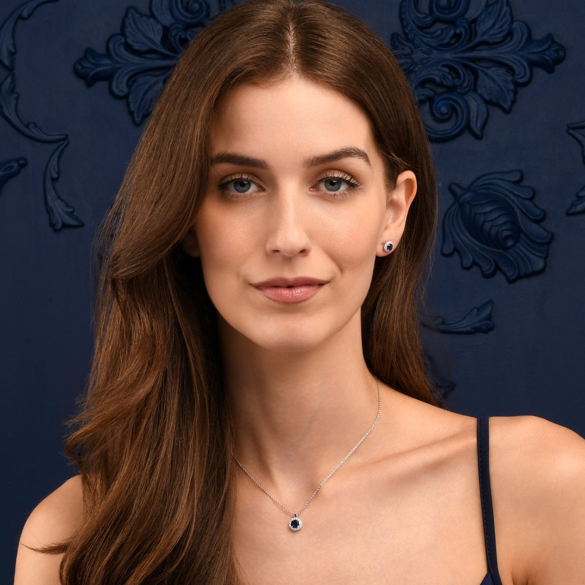 Sterling Silver Blue Round Halo Pendant Necklace