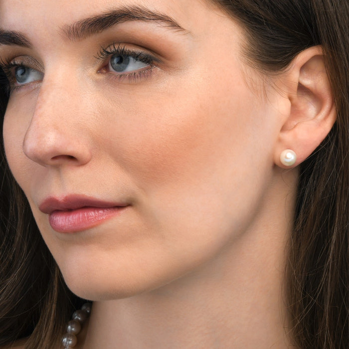 Freshwater Pearl Stud Earrings 8mm Round Pearls in 9K Yellow Gold