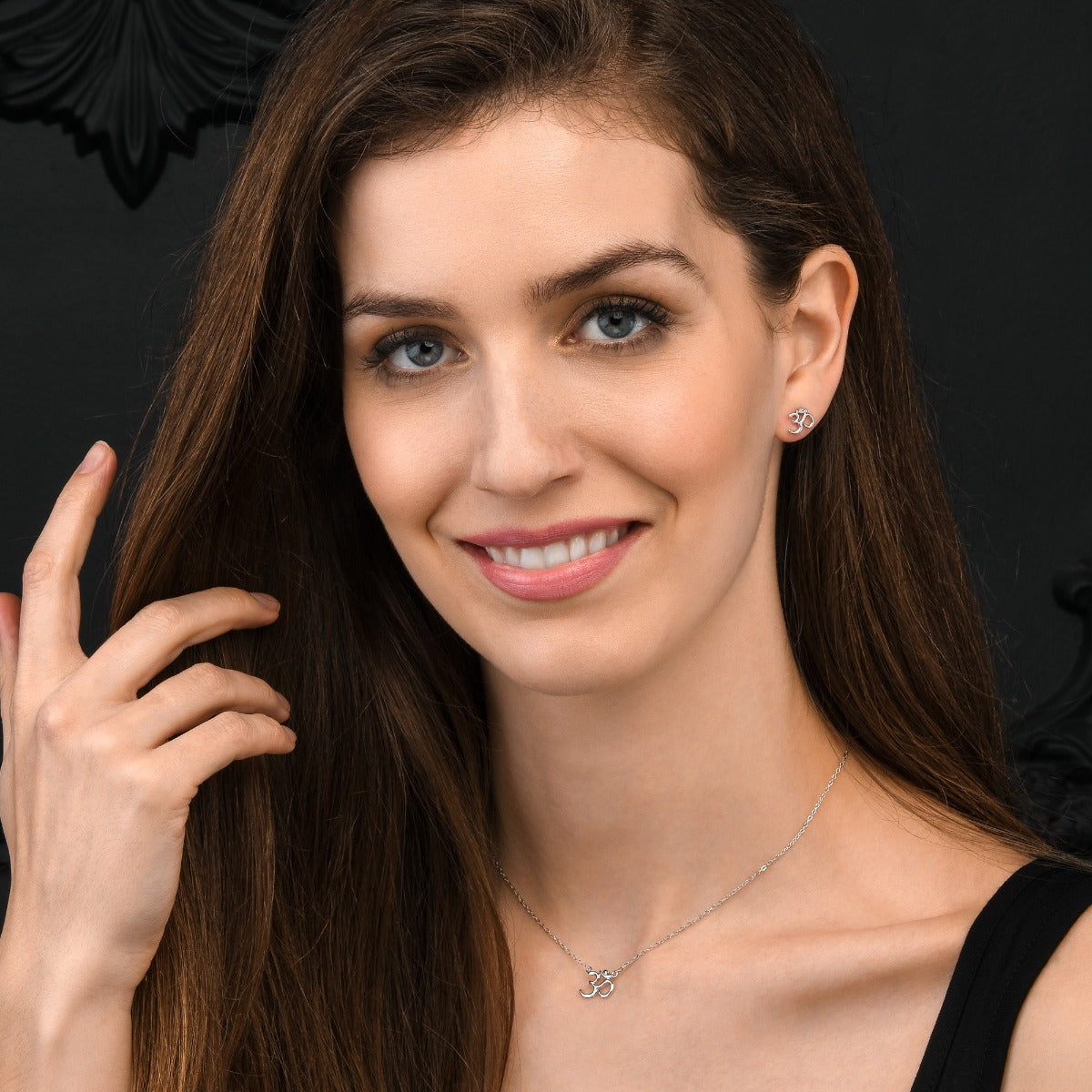Hindu Om jewellery yoga chakra