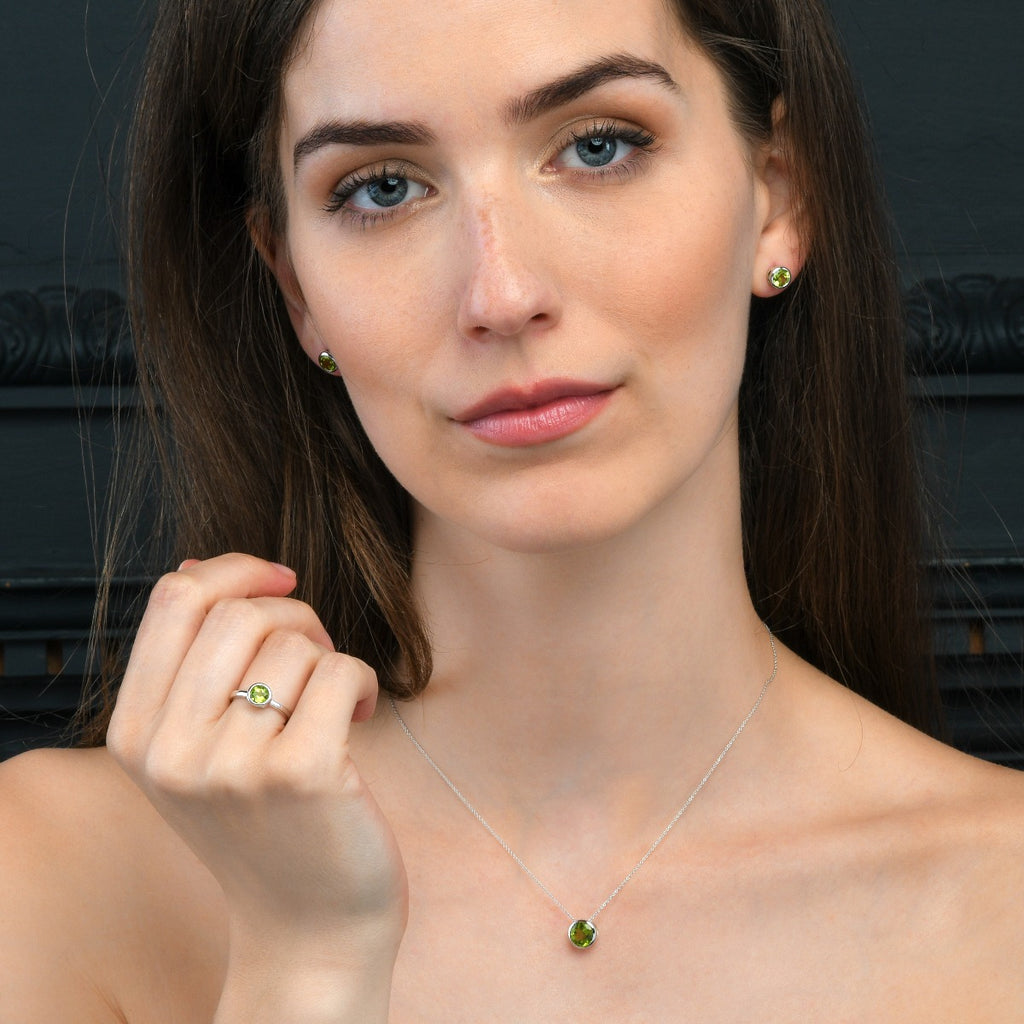 Bezel Set Peridot Pendant Necklace in Sterling Silver