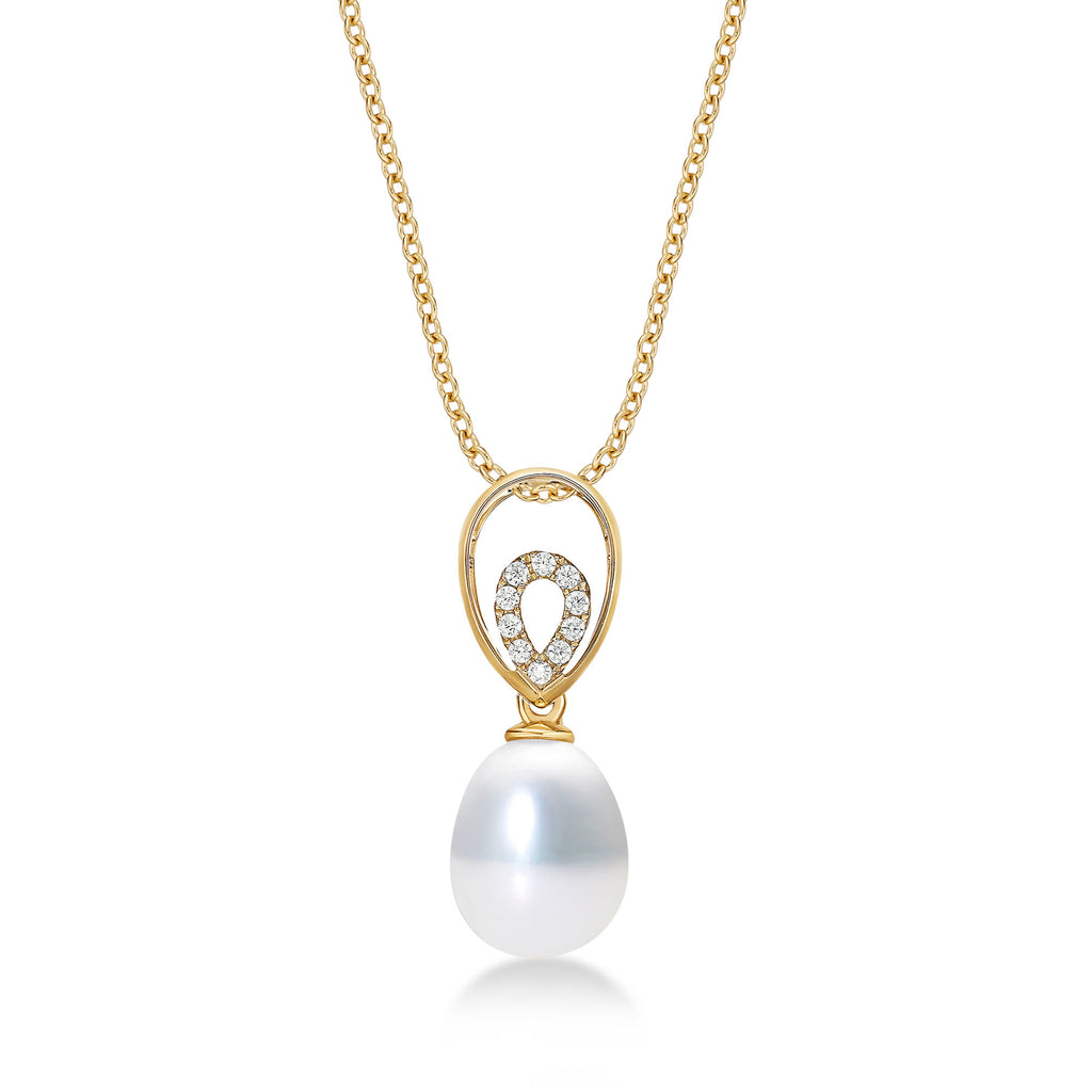 Pearl Necklace Dazzling White Cubic Zirconia Stones in 9K Yellow Gold