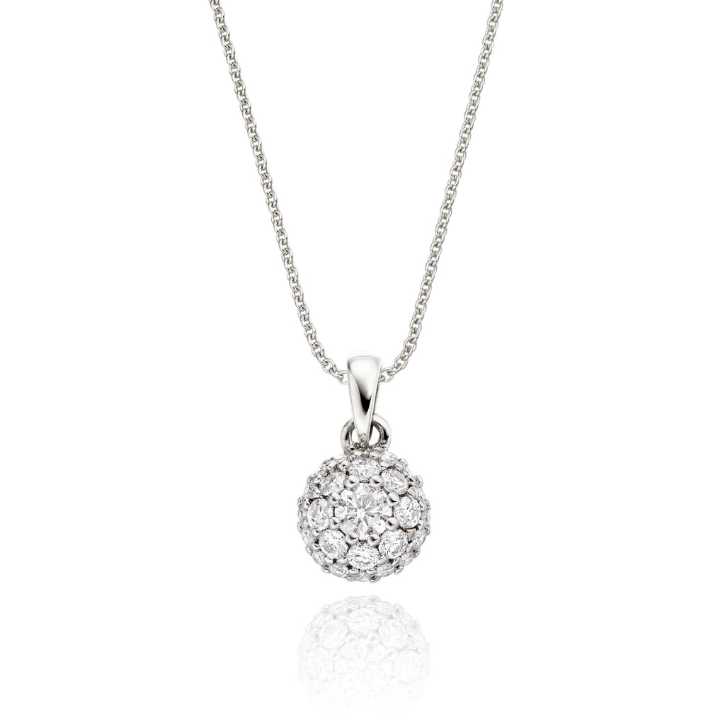 Round shape 0.30ct cluster diamond pendant in 9K white gold