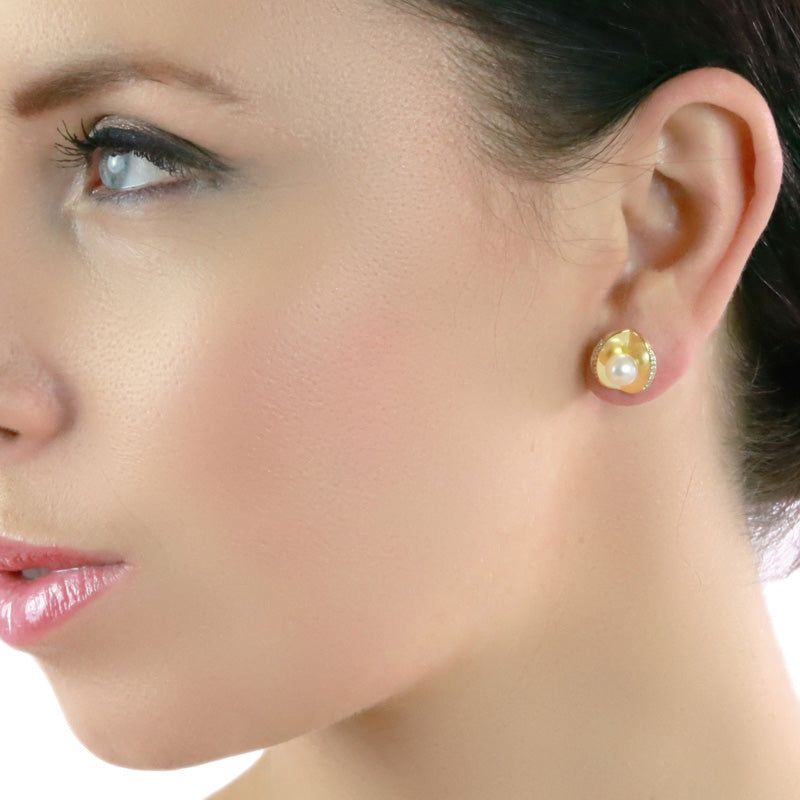 Oyster freshwater pearl & diamond studs in 9K yellow gold