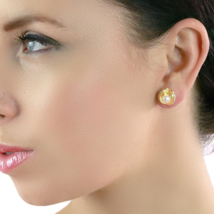 Freshwater Pearl Diamond Stud Earrings 0.13ct Diamond 9K Yellow Gold