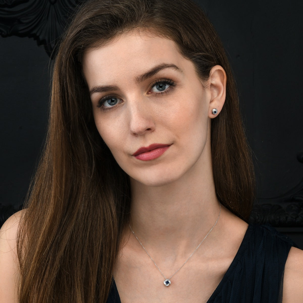 Knot Sapphire Earrings 3.3mm Round Sapphire in 9K White Gold