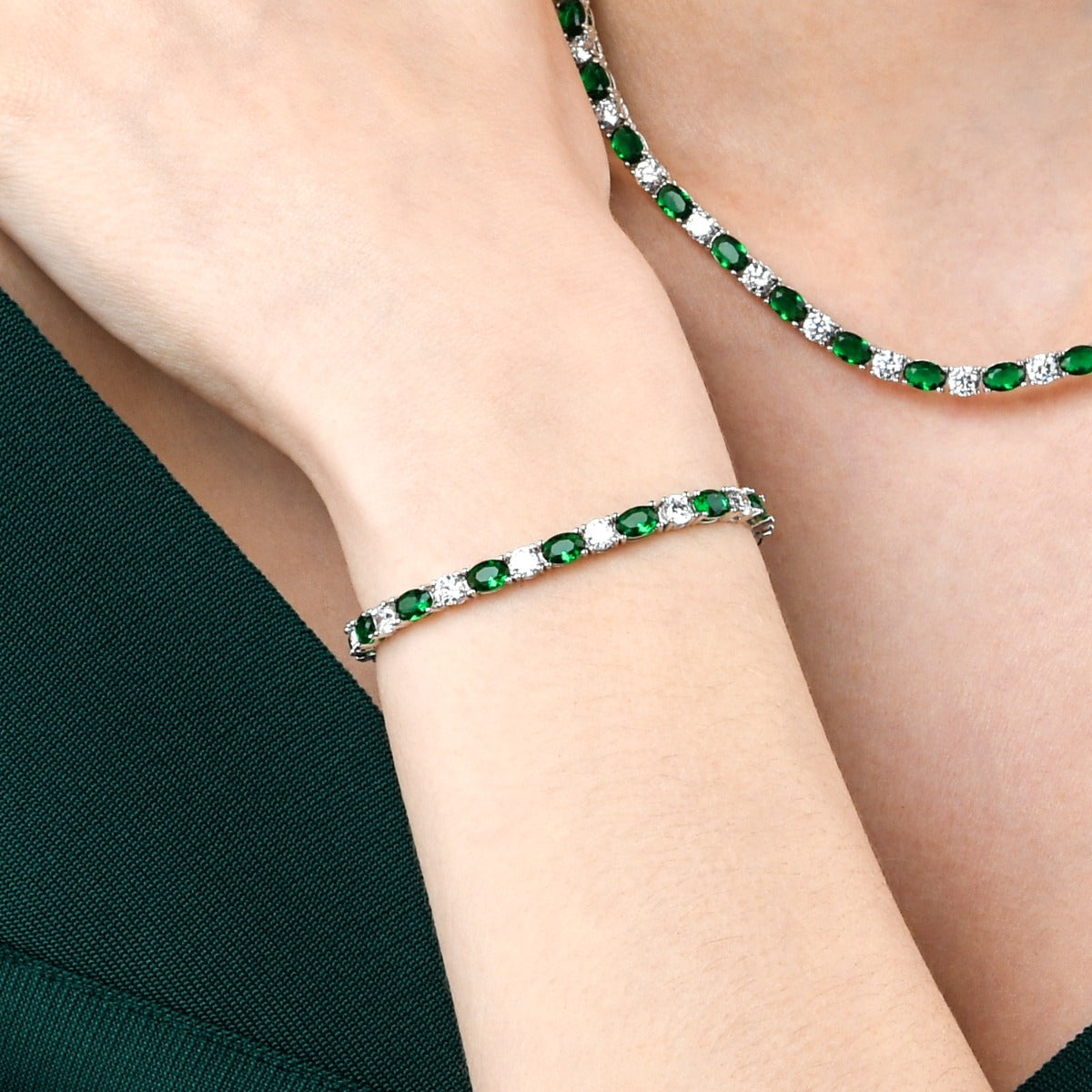 Sterling Silver Tennis Bracelet With Green & White Cubic Zirconia