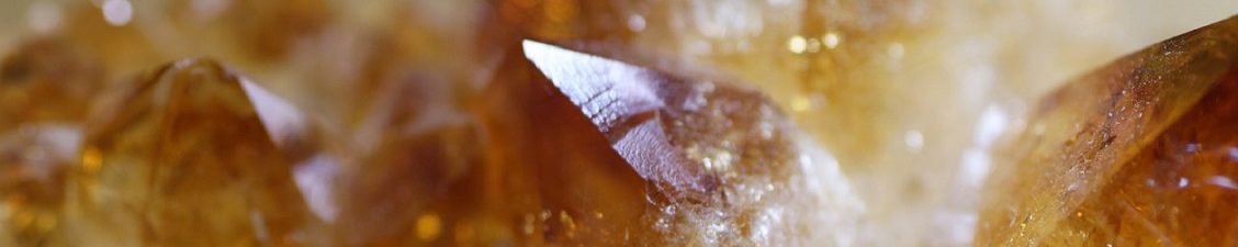 rough citrine stone closeup