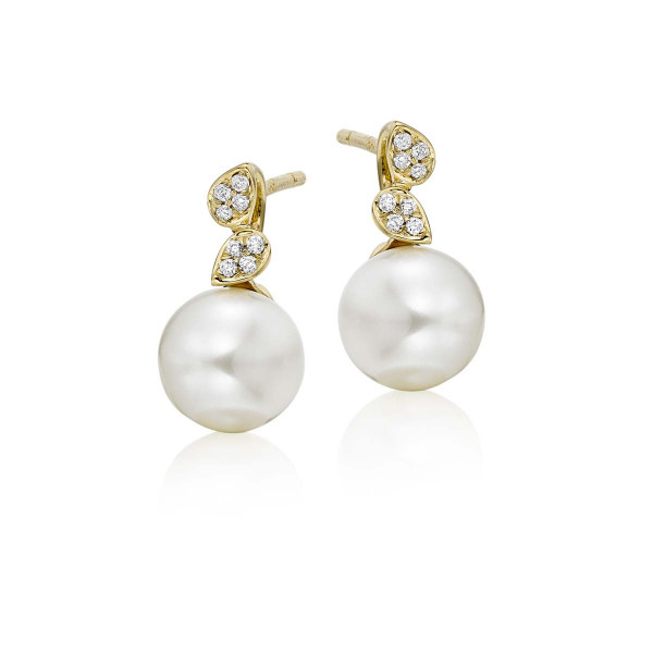 Freshwater Pearl Diamond Drop Earrings 0.06ct Diamond 18K Yellow Gold