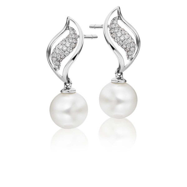 Freshwater Pearl Diamond Drop Earrings 0.25ct Diamond 18K White Gold